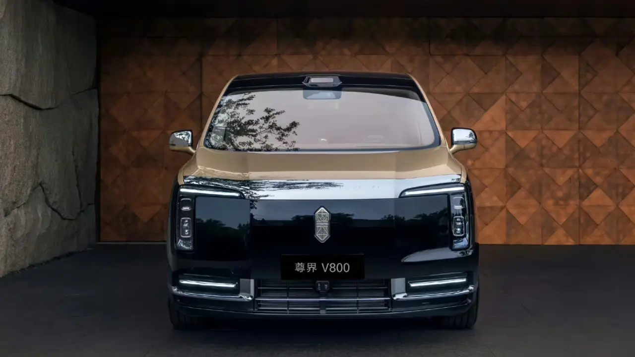 Maextro V800 Luxury Mpv