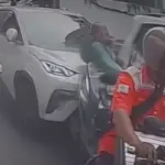 Mobil Listrik BYD Tabrak 4 Mobil dan Lindas Ojol di Blok M, Korban Patah Kaki