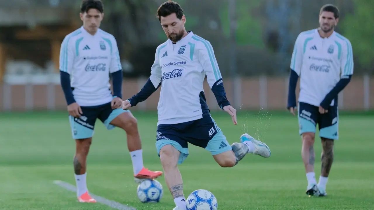 Momen Lionel Messi Ikuti Sesi Latihan Bersama Timnas Argentina