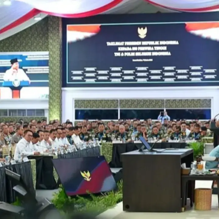 Prabowo Beri Taklimat ke 800 Perwira Tinggi TNI-Polri di Istana