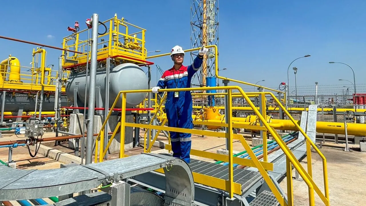 Saham PGAS Berpeluang Naik 45%, Analis Bidik Harga Rp2.000