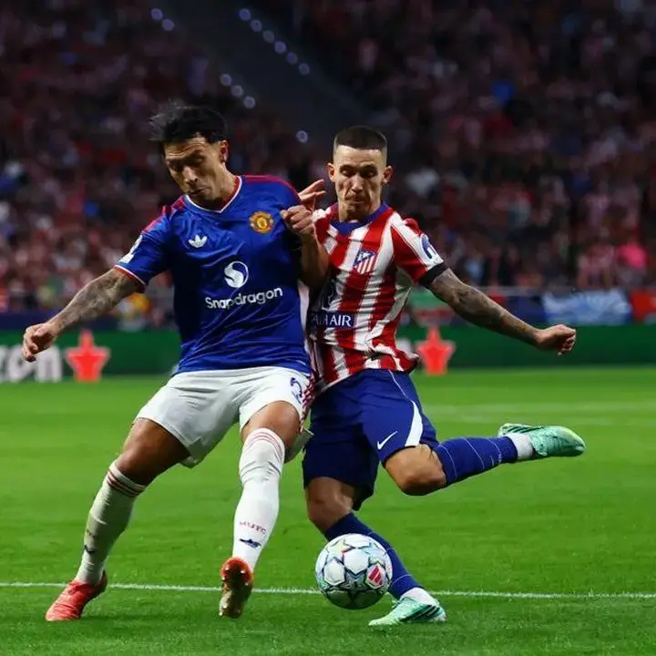 Soal Kritik Pedas ke Petinggi Klub, Wayne Rooney Sebut Lisandro Martinez Tak Hormati Rekan Setim