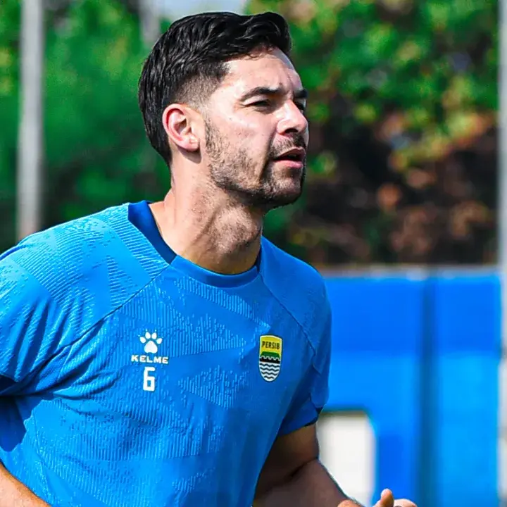 Sandy Walsh Siap Tampil untuk Persib di ACL 2, Kondisi Mutombo Dipantau